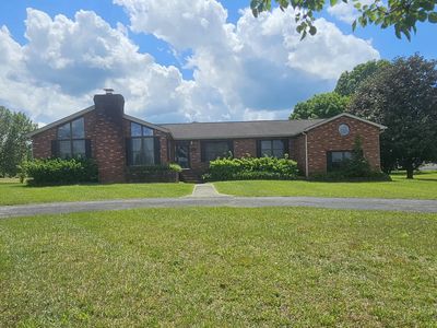 225 Potter Ln