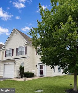 1034 Sherbourne Rd
