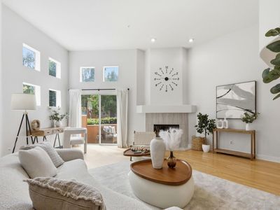 993 Asilomar Ter APT 3