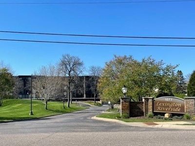 1077 Sibley Memorial Hwy APT 305