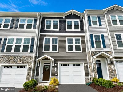 107 Wake Robin Ct