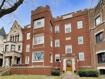 825 E Drexel Sq Unit 2