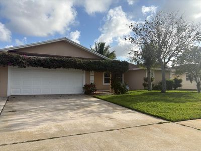 5350 N Sandhurst Circle N