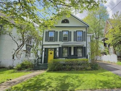 32 N Church St