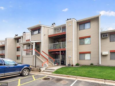 400 Shelard Pkwy Unit 203