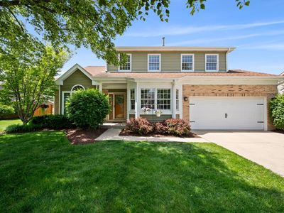112 N Bristol Dr