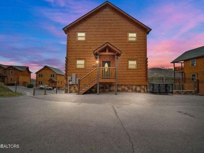 1518 Firefly Trail Way