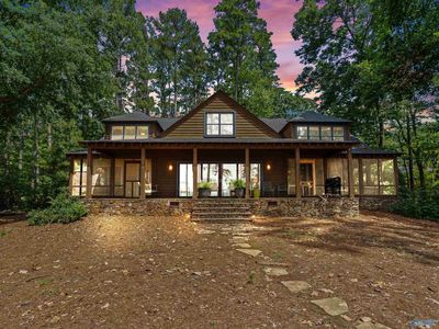 718 Pine Island Cir