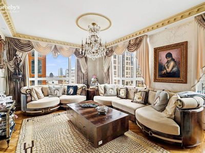 351 E 51st St APT 11C