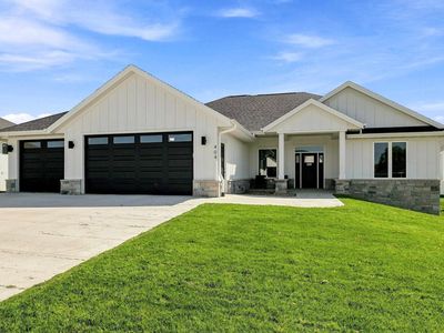 404 Solomia Ct