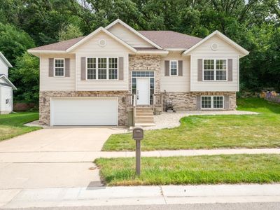1016 Southern Woods Pl SW