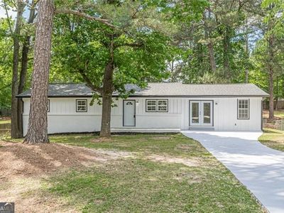 Property at 8591 Chestnut Ln, Lithia Springs, GA