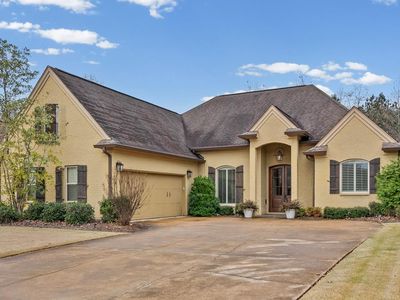 Property at 718 Nottingham Dr, Oxford, MS
