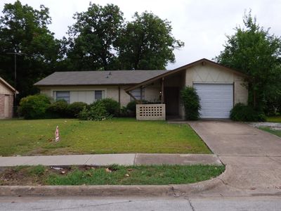 502 Moonlight Dr