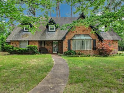 805 Spring Valley Dr