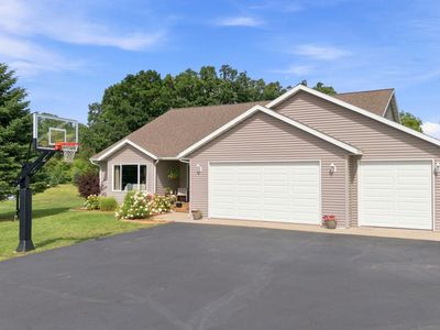 30860 Carefree Ln