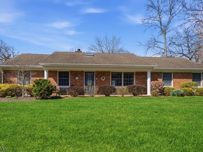 11 Dells Dr