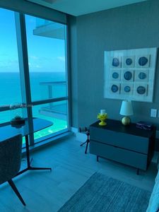17121 Collins Ave APT 3808