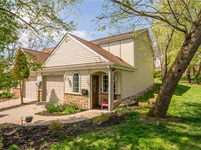 4573 Bucktail Dr