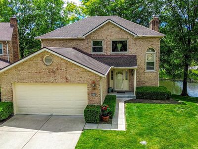 3170 Lakepointe Ct #34