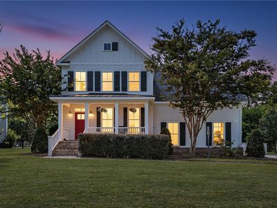116 Colonial Way