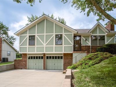 507 NE Karapat Dr