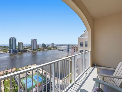 400 E BAY Street #PENTHOUSE 4