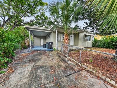 Property at 914 N K St, Lake Worth, FL