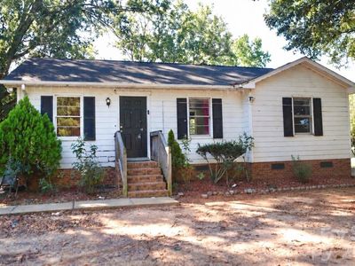712 Edgehill Dr