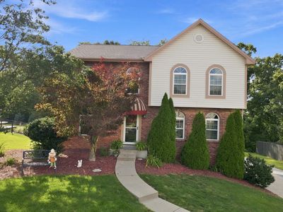 305 Farmcrest Dr