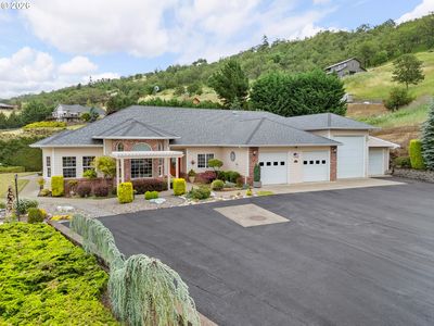 227 Darley Dr