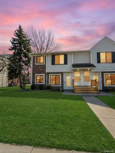 17438 Utica Oaks Ln #16