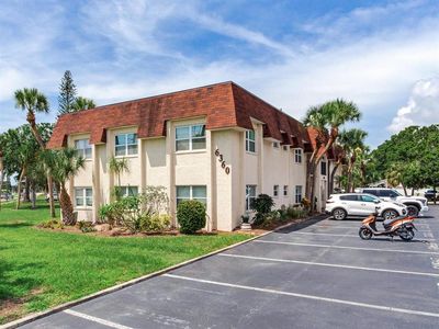 6360 1st St N APT 202