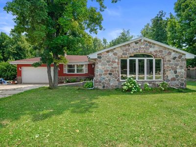 3631 E Elm ROAD