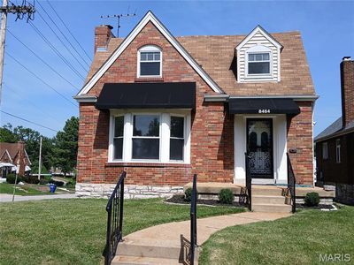 8464 Edna St