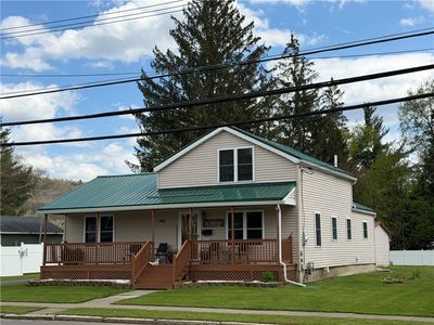 140 E Main St