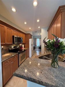 724 NW 170th Ter