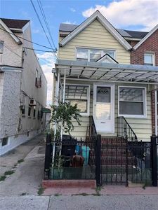 2073 W 8th St