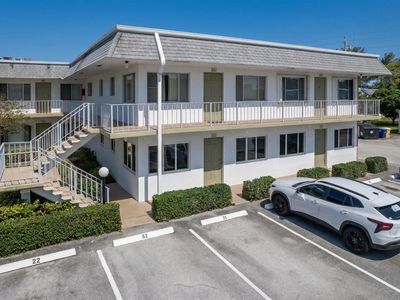 2920 Cynthia Lane #202