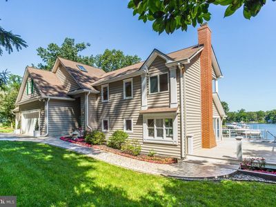 421 Edgewater Rd