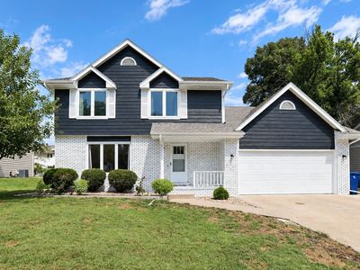 8123 Goodman Dr