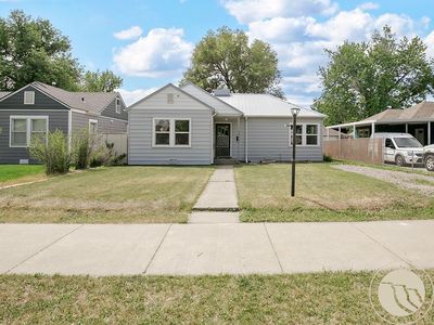 1326 Custer Ave
