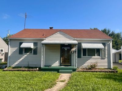 1038 Hayes Ave