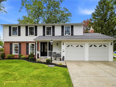 416 Woodward Cres