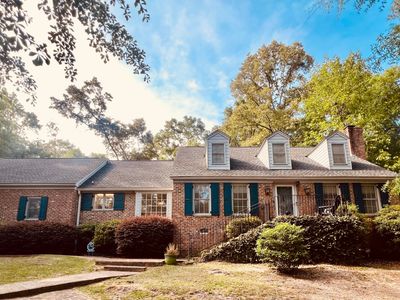 904 Churchill Rd