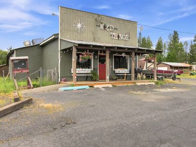 5588 Highway 8 E