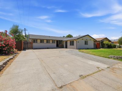 5422 Fort Sutter Way