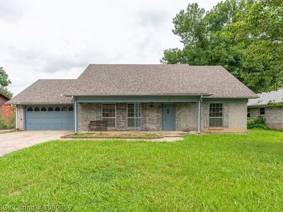 4211 Royal Oak Dr