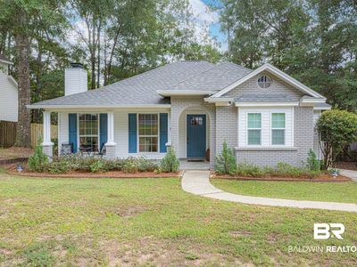 106 Avon Cir E