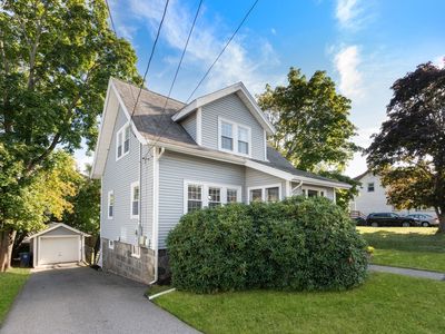 37 Arborway Dr